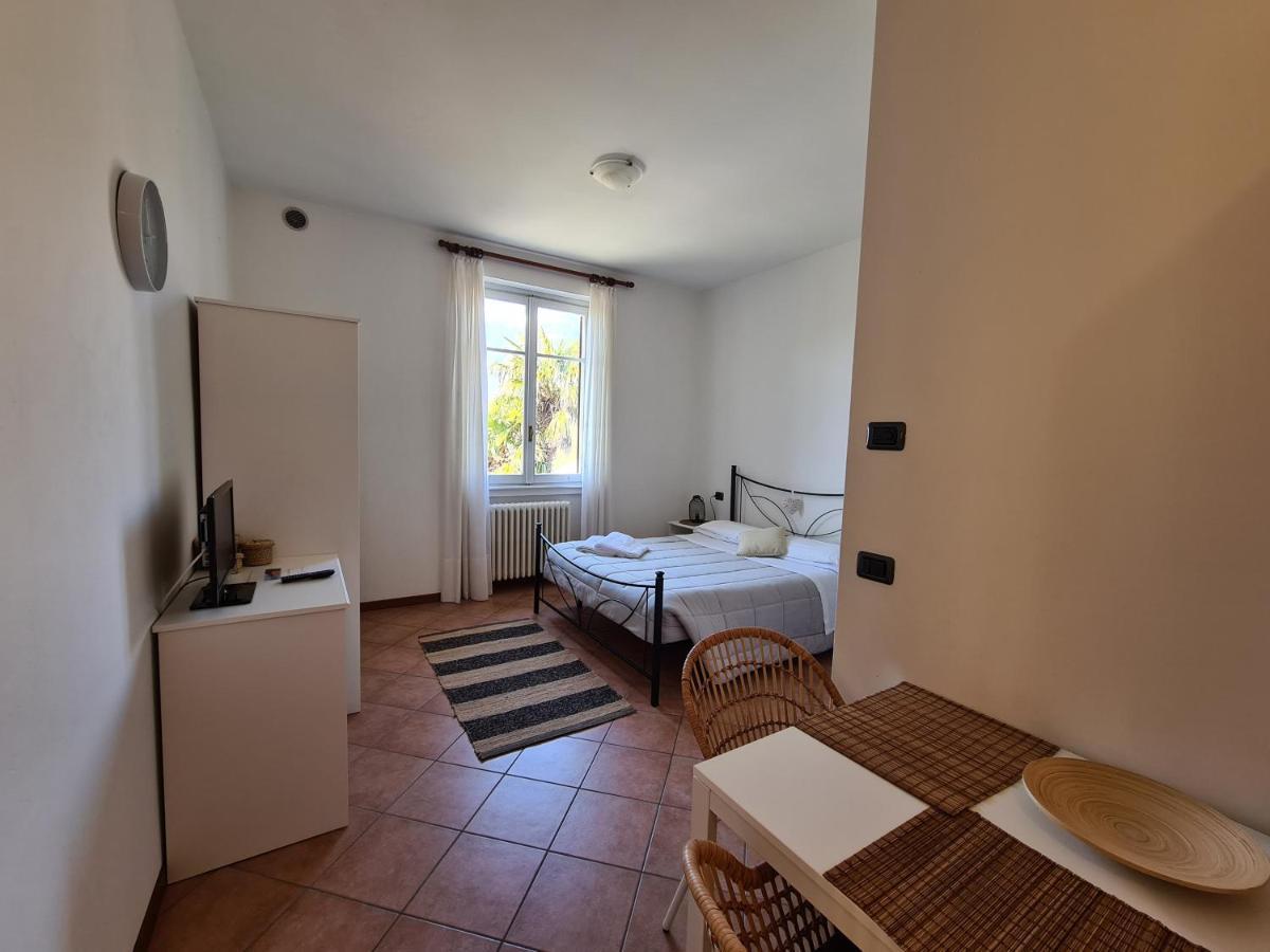 Appartamenti Casa La Rosa Bellagio Bagian luar foto