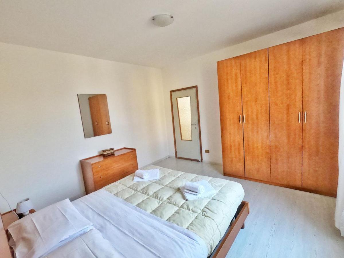 Appartamenti Casa La Rosa Bellagio Bagian luar foto