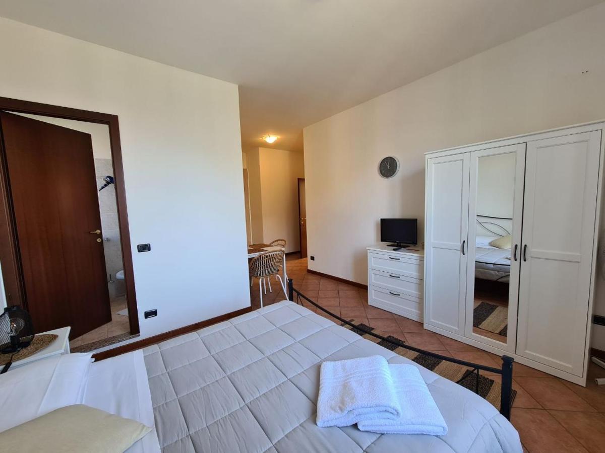 Appartamenti Casa La Rosa Bellagio Bagian luar foto