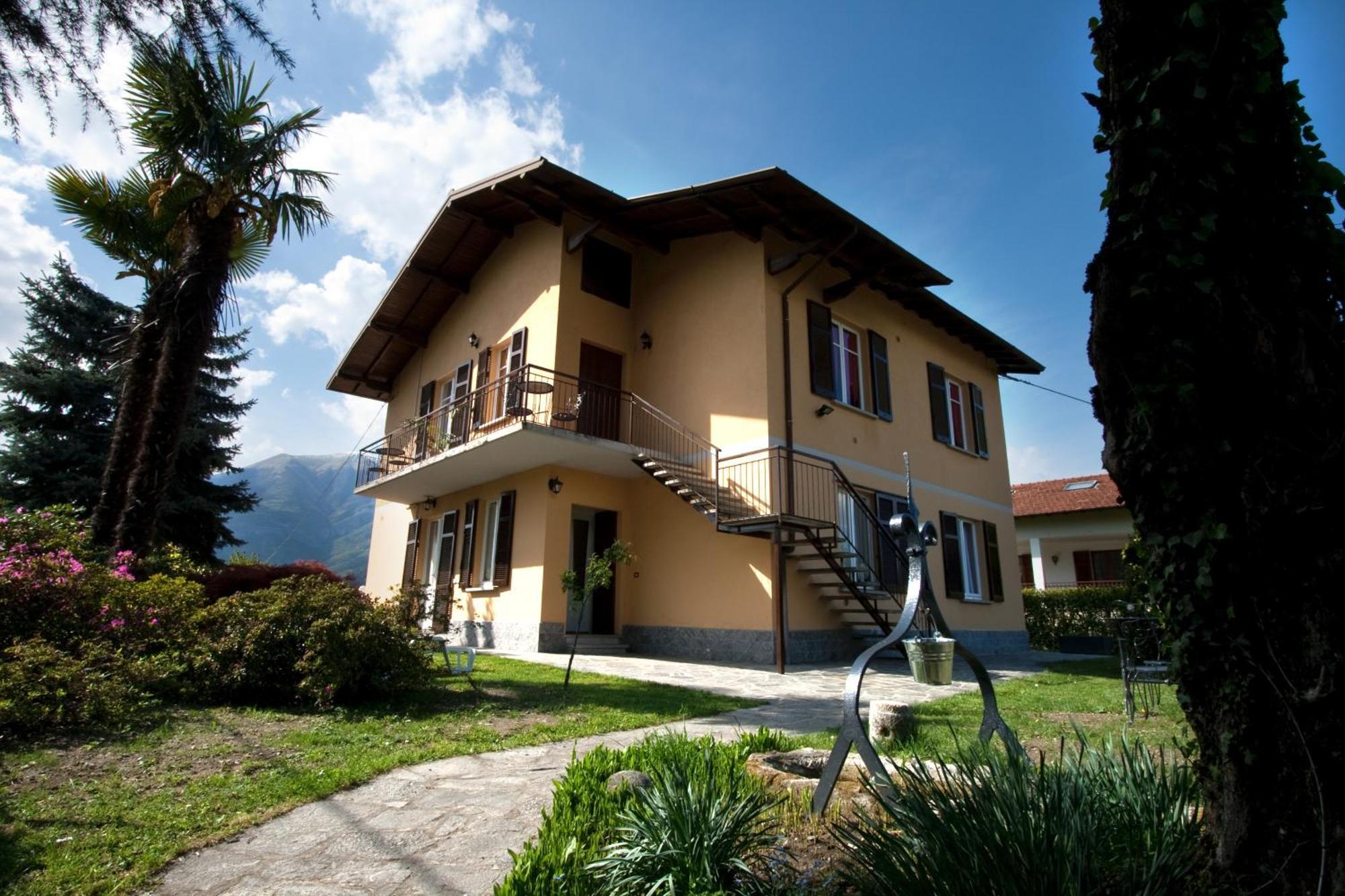 Appartamenti Casa La Rosa Bellagio Bagian luar foto